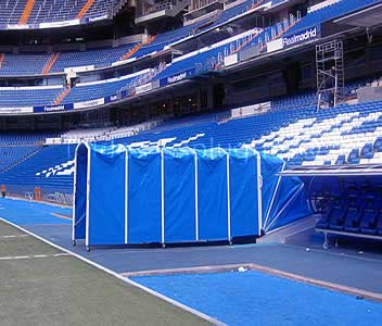 Tunel plegable estadio Santiago Bernabéu instalación 2004